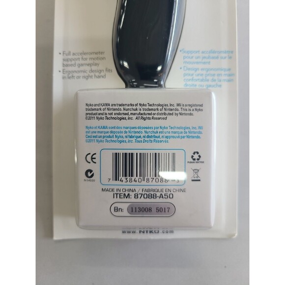 NEW NYKO Wii U Kama Controller Black  87105-A50, Use w/ Wii Nunchuk Ergonomic - Picture 3 of 4